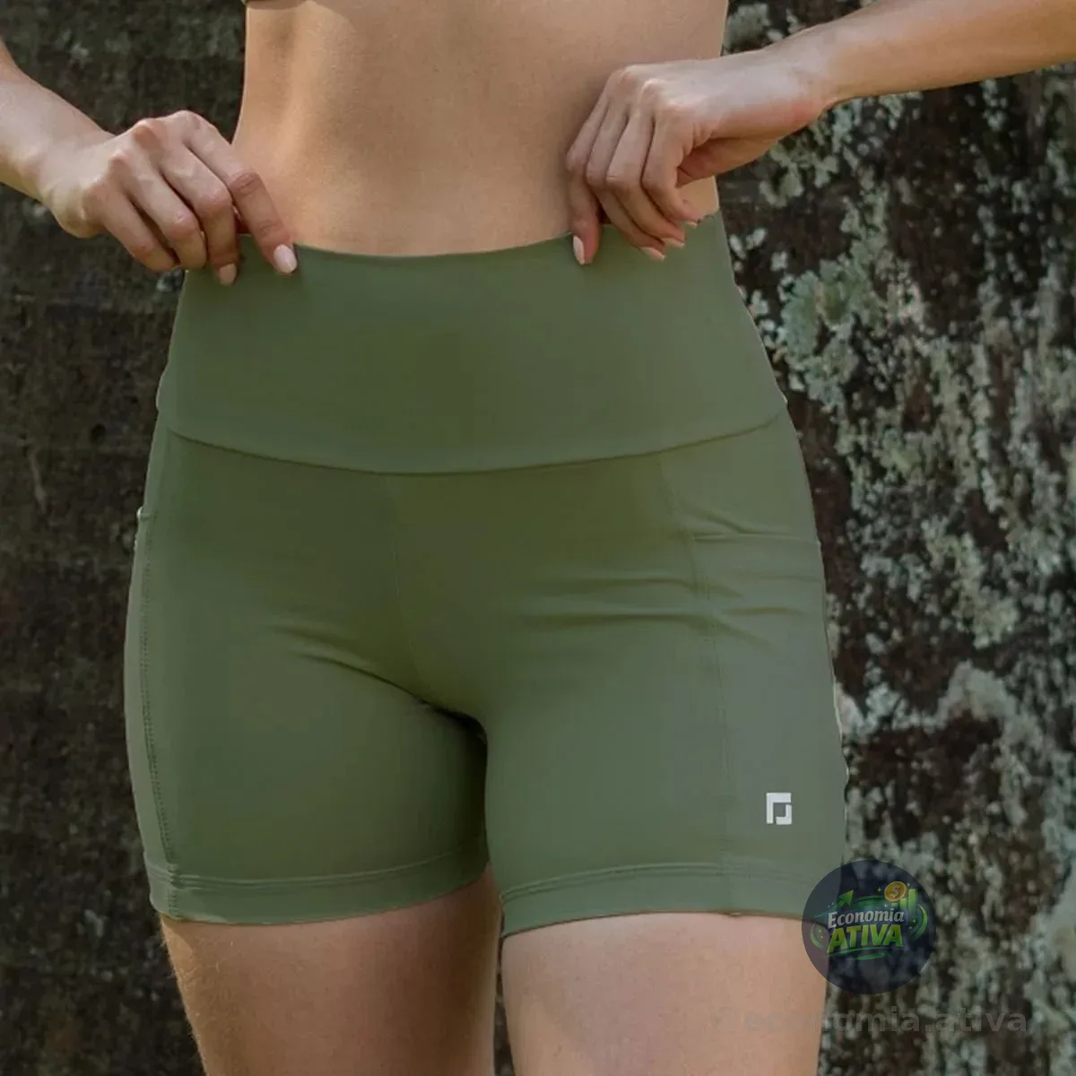 Short Academia Feminino Com Bolsos