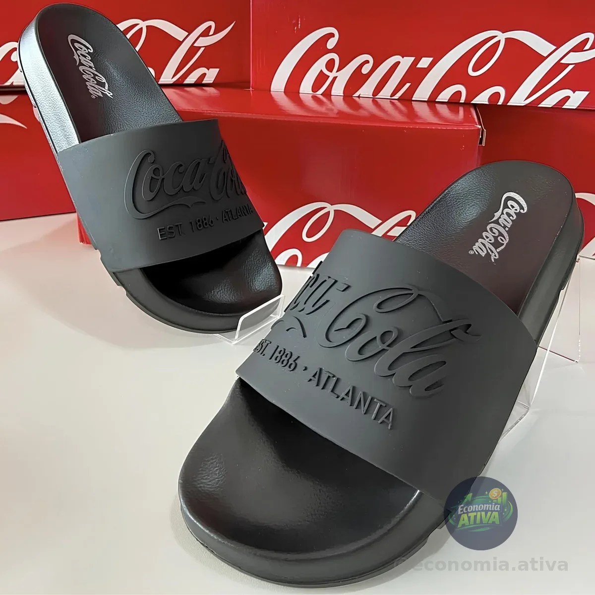 Chinelo Sandália Coca Cola Slide Coke Bold Original (2 cores)