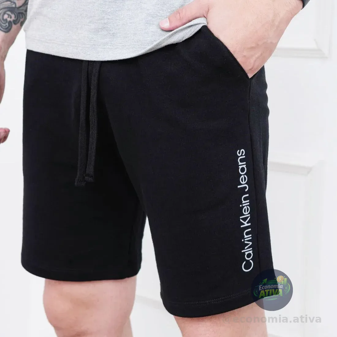 Bermuda Calvin Klein Jeans Moletom Lateral Logo Preta