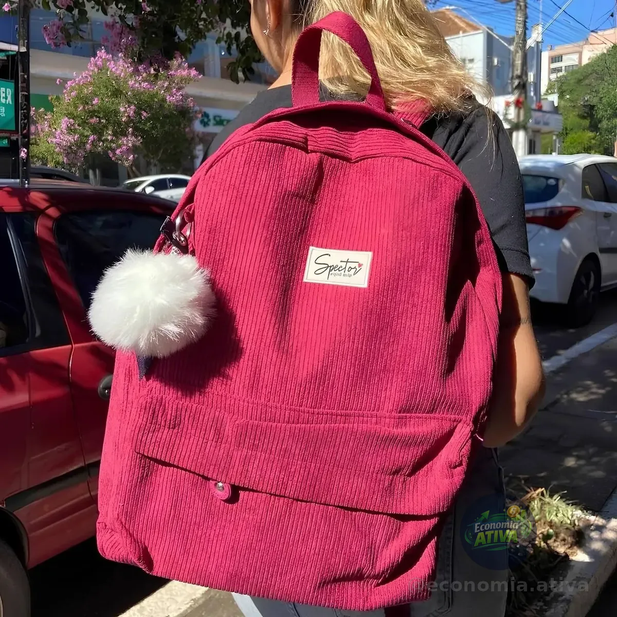 Mochila Feminina De Pelinho Spector Casual Chaveiro Vinho Veludo