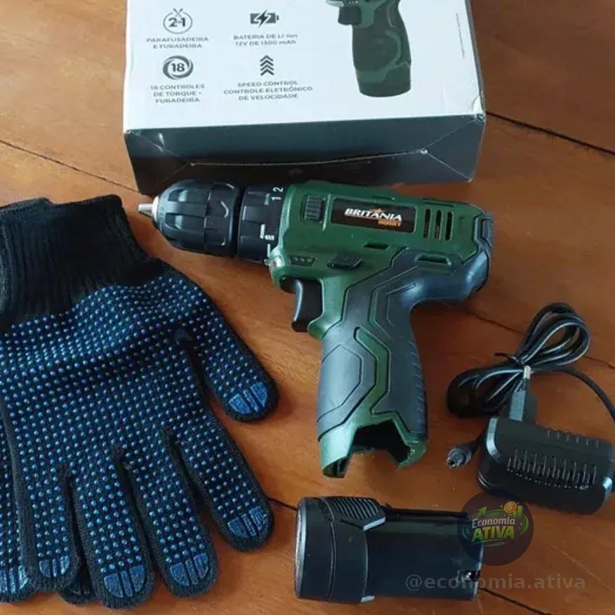 Parafusadeira E Furadeira Bateria 12v Britânia + Kit Brocas Verde 110v/220v