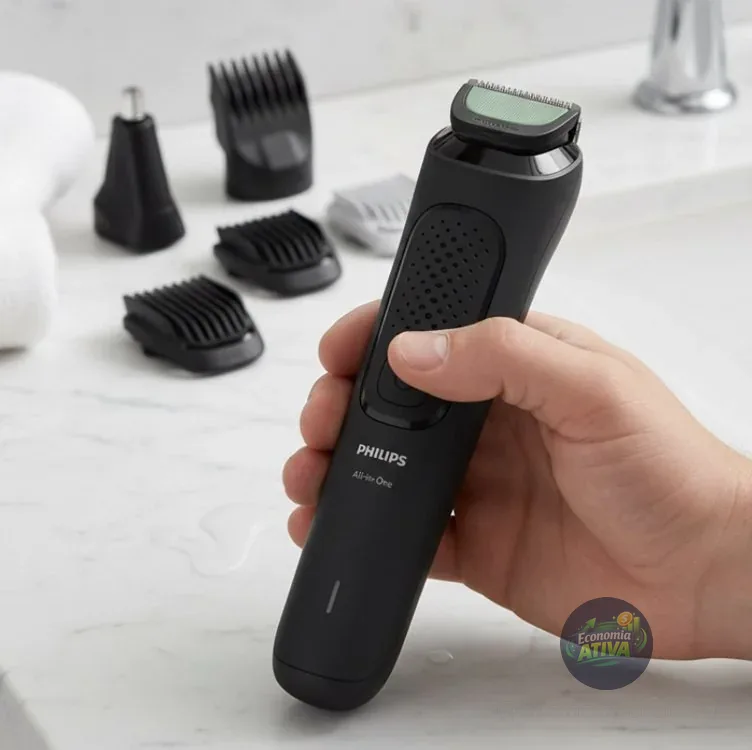 Aparador De Pelos Multigroom 8 Em 1 Mg3917/15 Philips Preto 127/220v