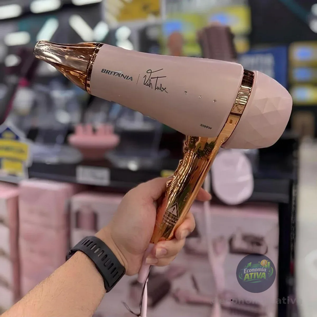 Secador De Cabelo Bsc21a Viih Tube Britânia 2100w Bivolt Rosa 127/220v