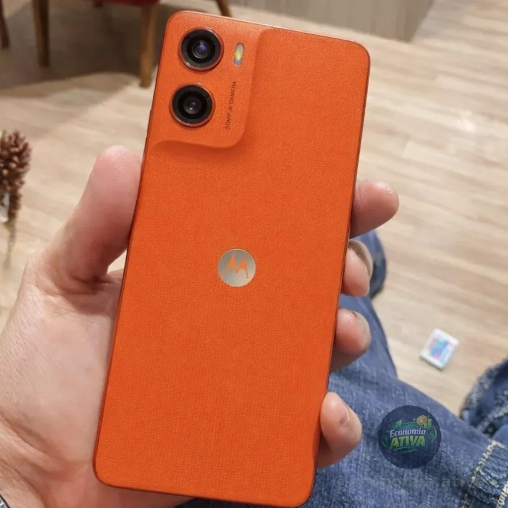 Smartphone Motorola Moto G06 - 128gb 12gb (4gb Ram + 8gb Ram Boost) E Camera 50mp Com Ai Bateria De 5200 Mah Tela 6.9 - Laranja