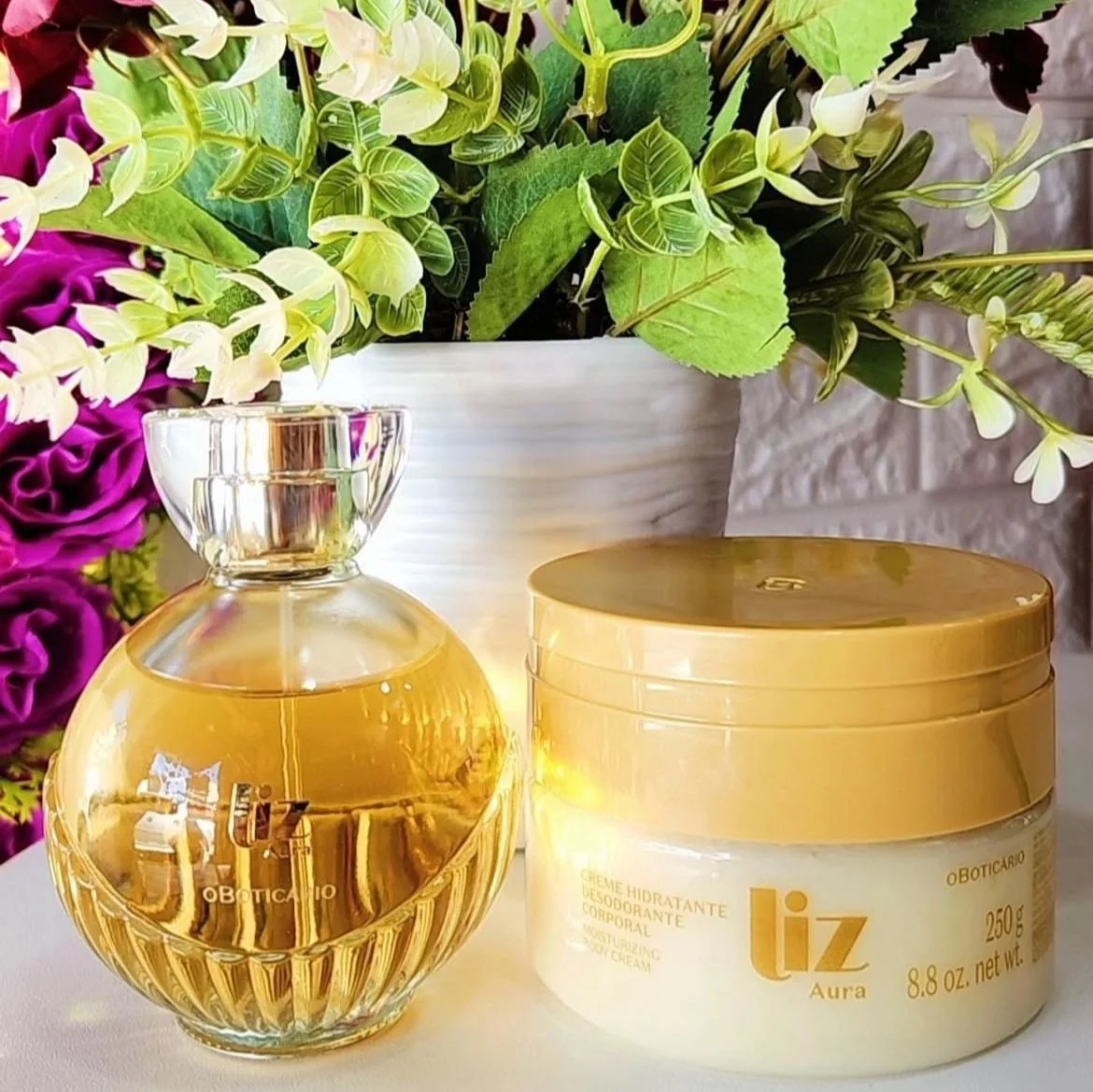 Liz: Colônia 100ml + Creme Corporal 250g