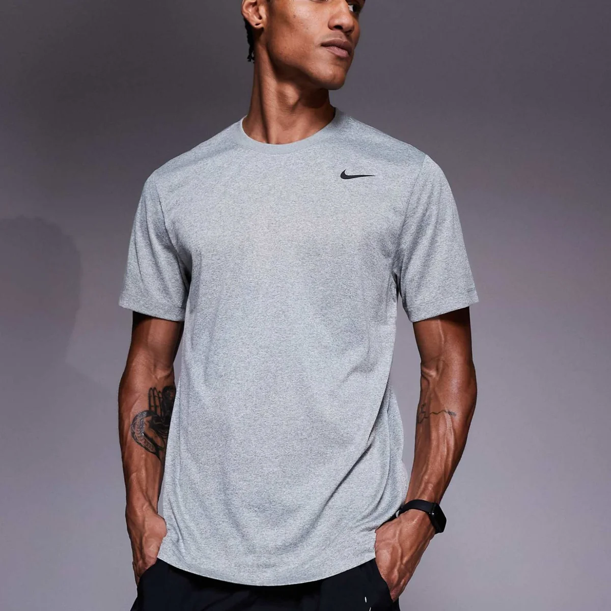 Camiseta Nike Dri-FIT Legend Masculina