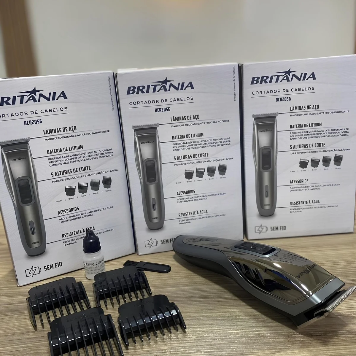 Cortador De Cabelos Bcr20sg Cinza Britânia 127/220v