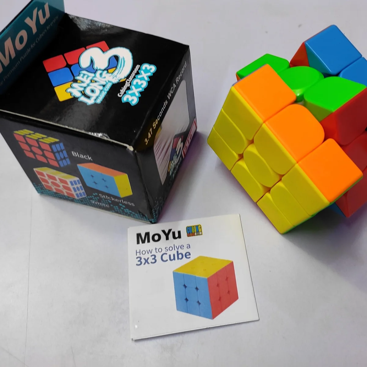 Cubo Mágico Profissional 3x3x3 Moyu Giro Rápido