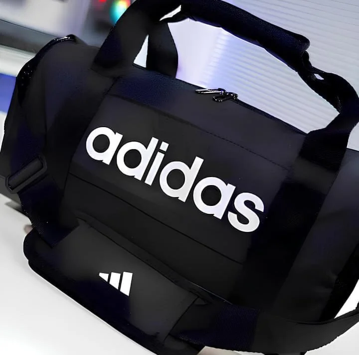Mala Duffel Linear Média adidas Preto Liso