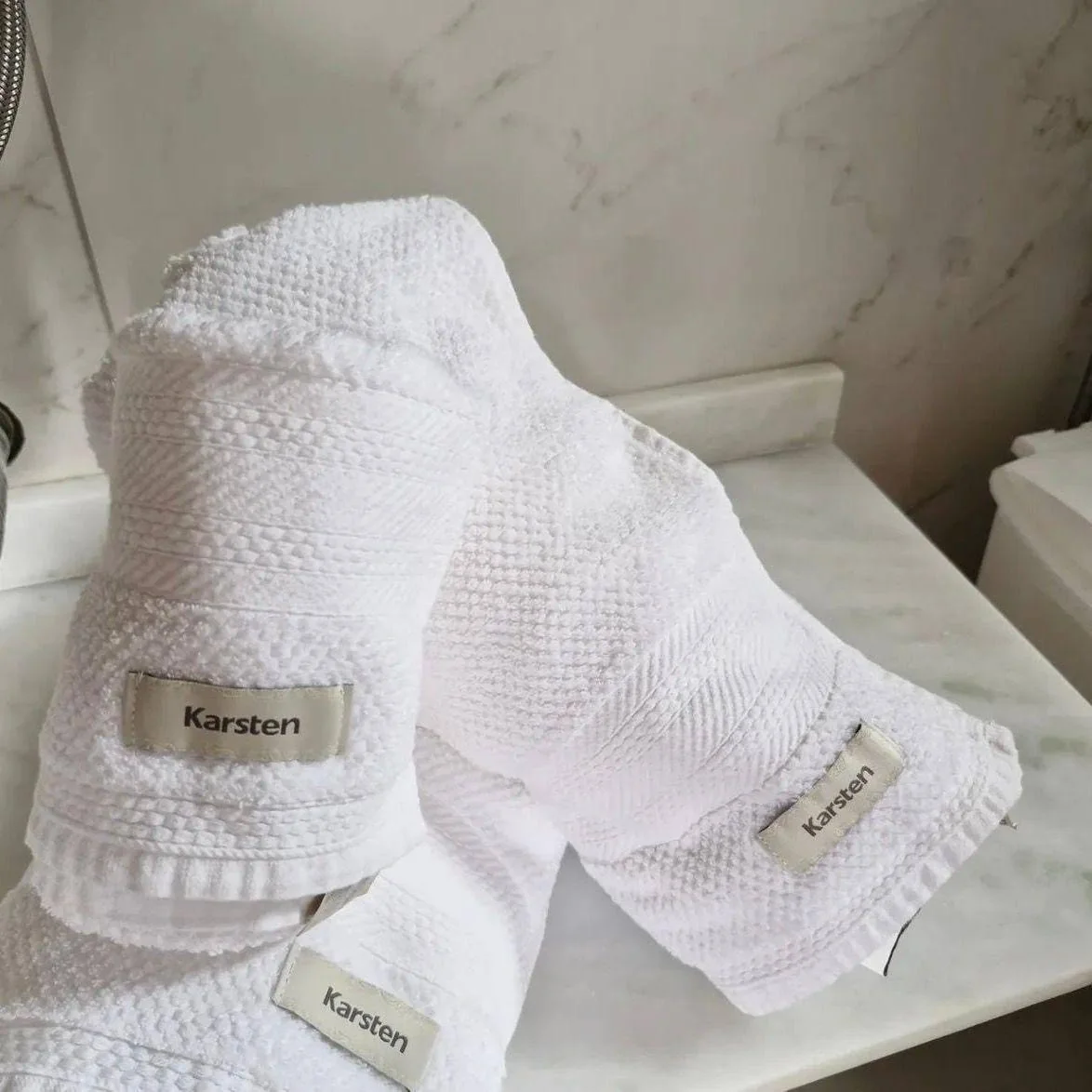 Jogo de Toalhas 4 Peças Karsten Empire Fio Cardado – Branco