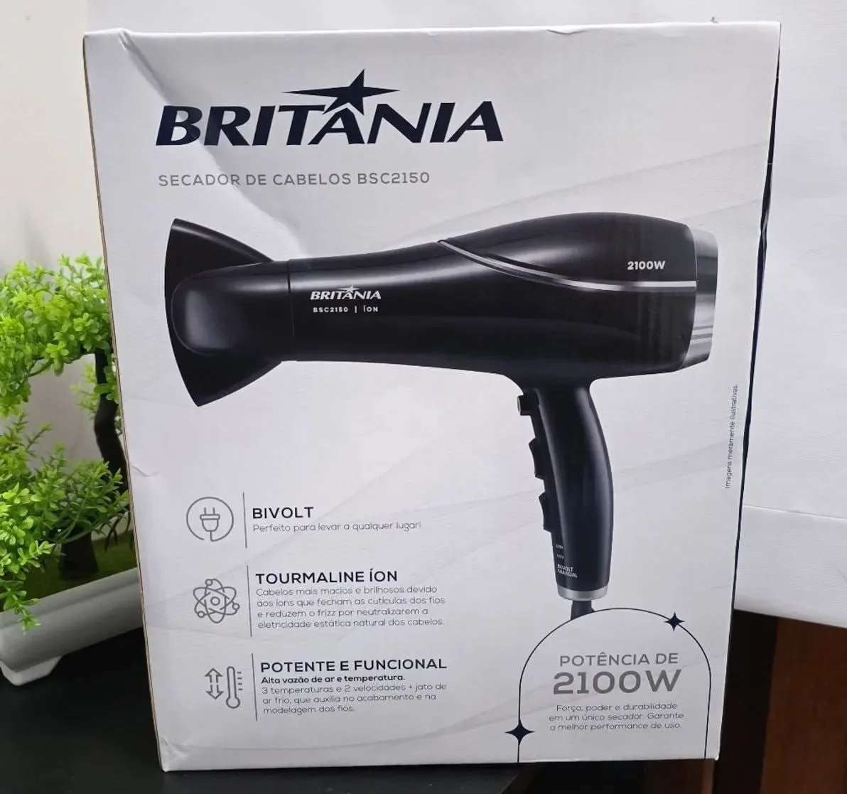 Secador De Cabelos Britânia Tourmaline Íons 2100w Bsc2150 Bivolt Preto 127/220v