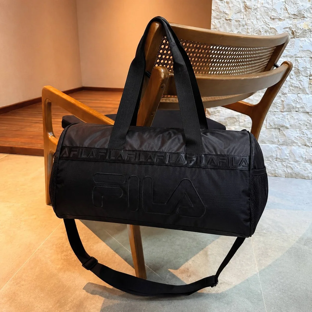 Bolsa Masculino E Feminino Sport Life Outline Preto Fila Liso Níquel