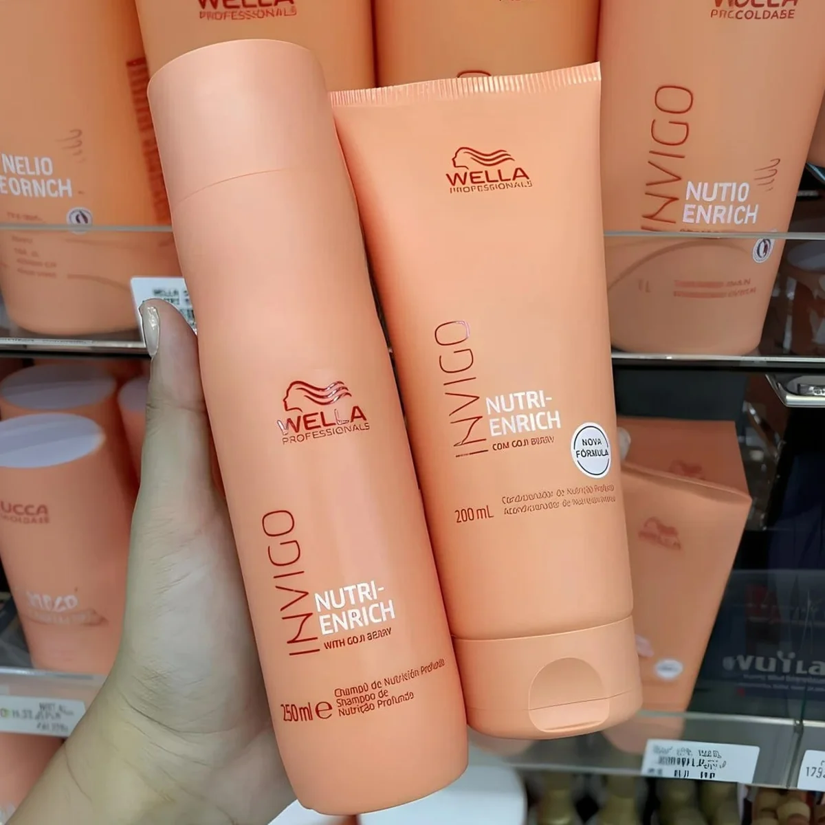 Kit Shampoo e Condicionador Wella Invigo Nutri-Enrich Pequeno